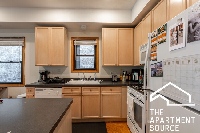 Foto del edificio - 2714 N Wayne Ave