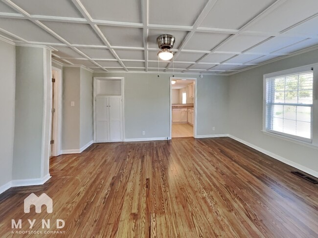 Building Photo - 110 Hamilton Dr
