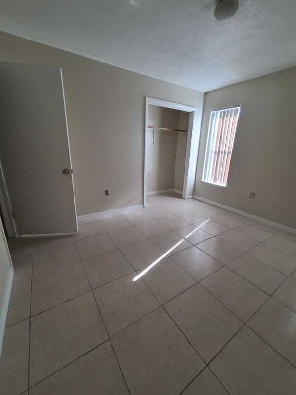 Foto del edificio - 1712 SW 40th Terrace