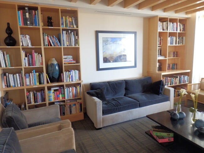 Building Photo - 475 K Street Northwest