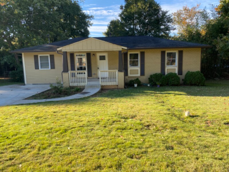 221 Rocking Hill Dr SW, Marietta, GA 30060 House Rental in Marietta