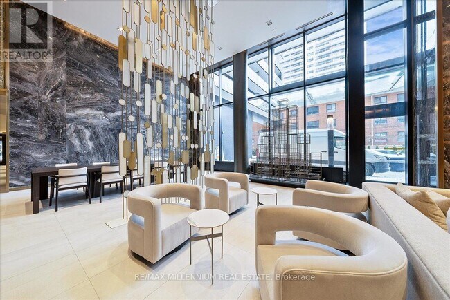 Photo du bâtiment - 117 Broadway Ave