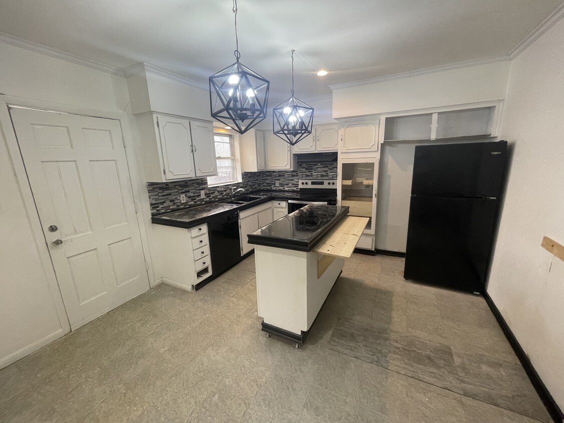 Kitchen - 2015 Harriet St