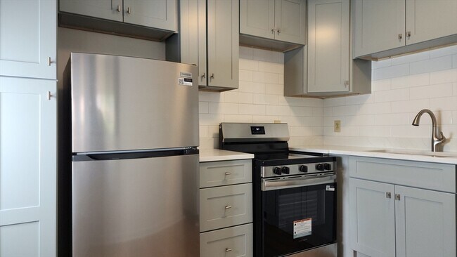 Foto del edificio - 1323 Worcester Rd