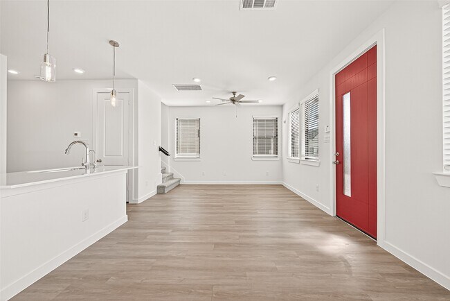 Foto del edificio - 3223 Loam Ln