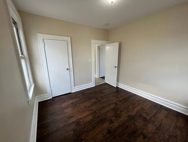 2nd Room - 74 Smith St