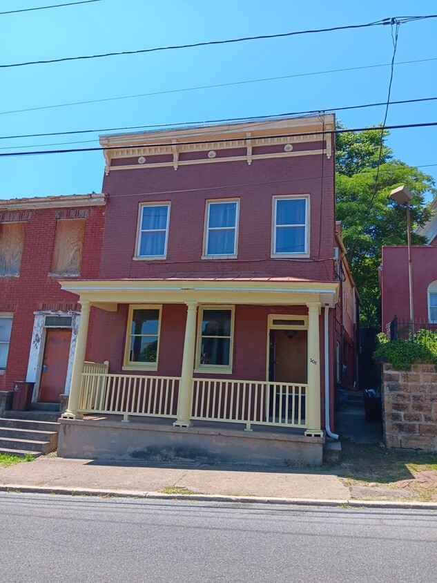 Primary Photo - Bedford Habitat