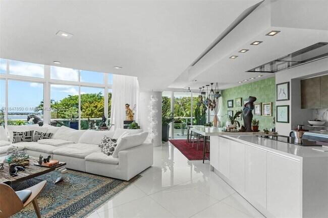Foto del edificio - 2127 Brickell Ave