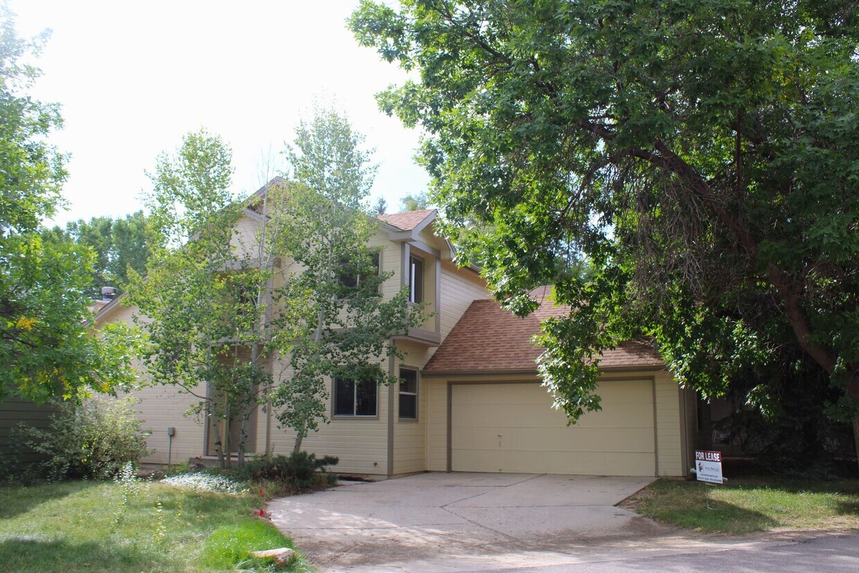 Primary Photo - 5434 Fossil Ridge Dr W