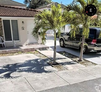 Building Photo - 1115 NW 32nd Ave