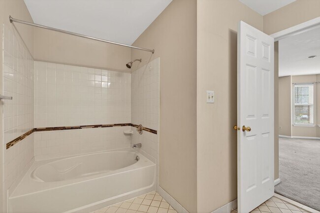 Foto del edificio - 4202 Waltham Ct