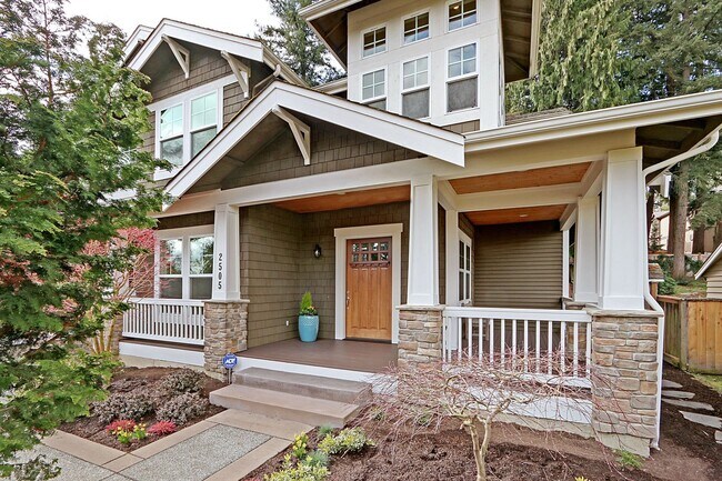 Building Photo - 5Bdrm+Office / 3.5 bath - West Bellevue Home