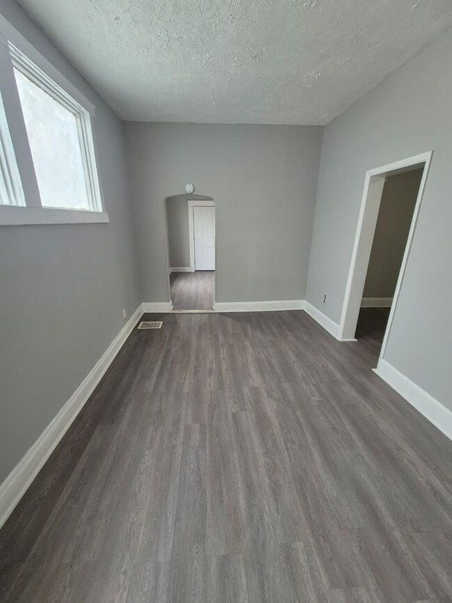 Building Photo - 609 McKinney Ave