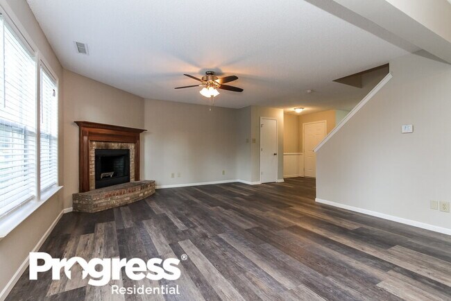 Building Photo - 12410 Teacup Way