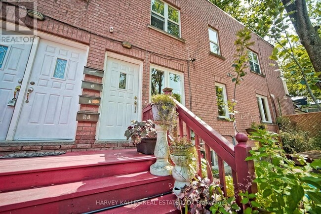 Building Photo - 226 Greenwood Ave
