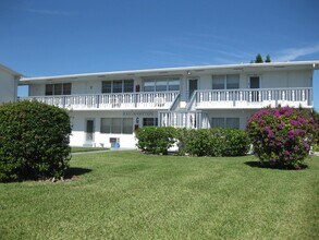 Building Photo - 164 Easthampton G