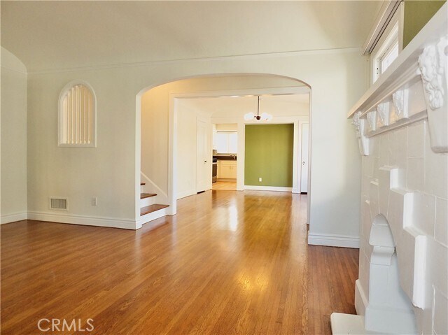 Foto del edificio - 2828 E 3rd St