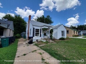 Building Photo - 3737 NW 24th St