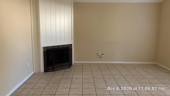 Building Photo - 4431 Terrace Manor Dr
