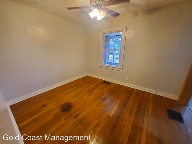 Building Photo - 3 br, 1 bath House - 1221 Donald Ave