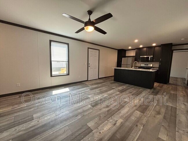 Foto del edificio - 725 S 12th St