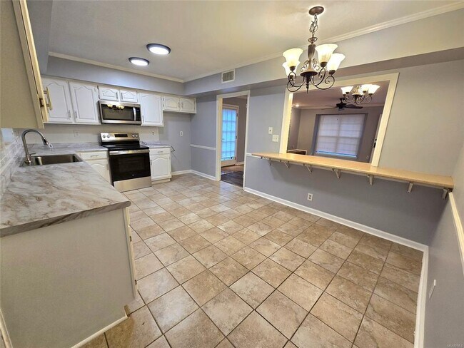 Building Photo - 1211 Dalraida Rd