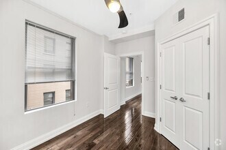1BR, 1BA - 673SF - Dartmouth - Bedroom - The Law Building