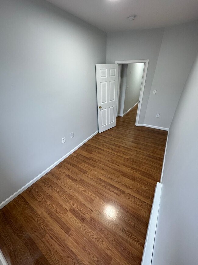 Foto del edificio - 130 N 2nd Street