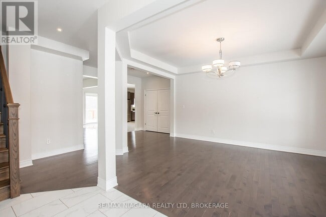Building Photo - 7161 Lionshead Ave