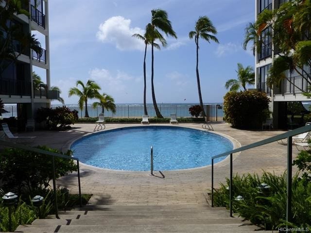 Building Photo - 4999 Kahala Ave
