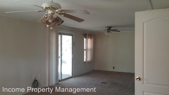 Building Photo - 421 Piute St