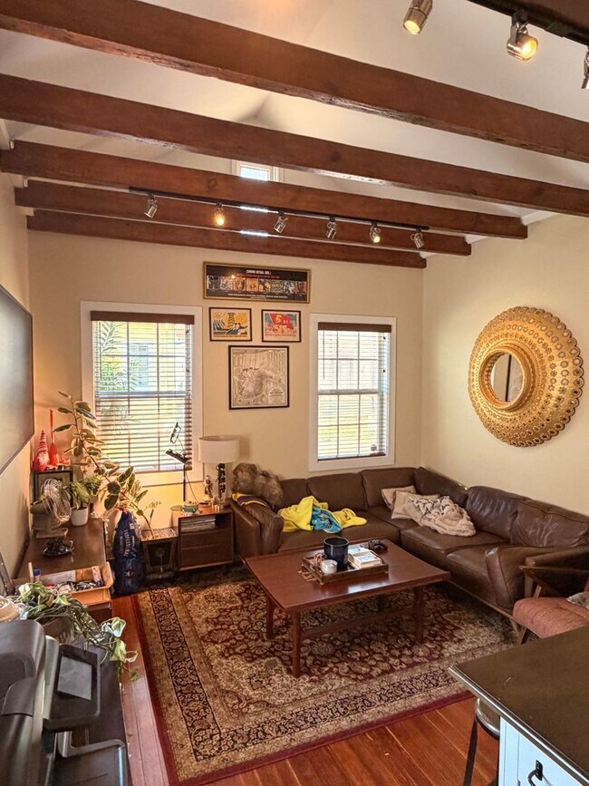 Foto del edificio - 2BD/1.5BA Single Family Home with Fenced In Deck