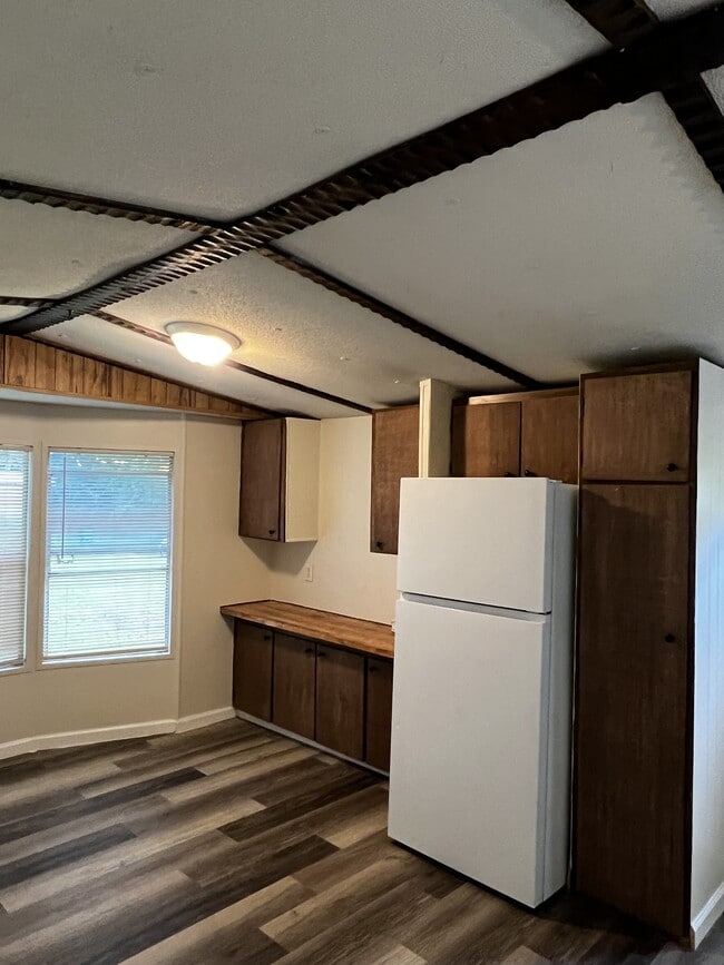 Foto del edificio - 1031 Aaron Ln