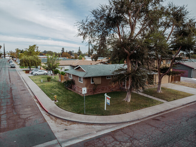 Foto del edificio - 1800 Donnelly Park Dr