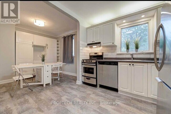 Building Photo - 28 Boem Ave