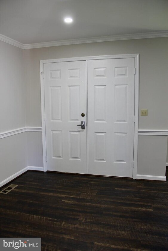 Foto principal - 1005 Oakwood St