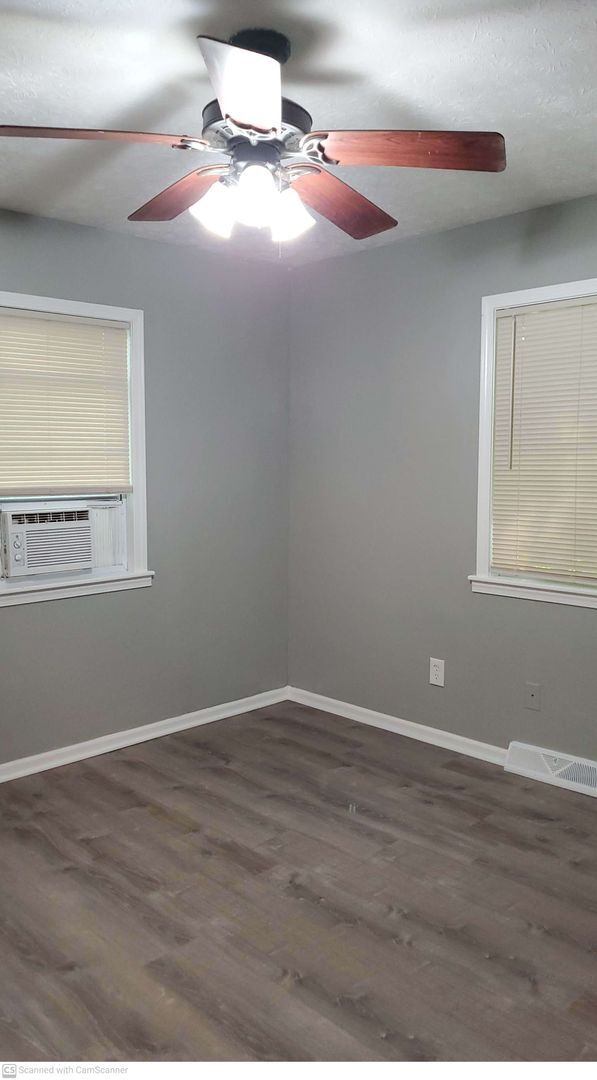 Foto del edificio - Recently updated 2 bedroom 2 bath with 1 c...