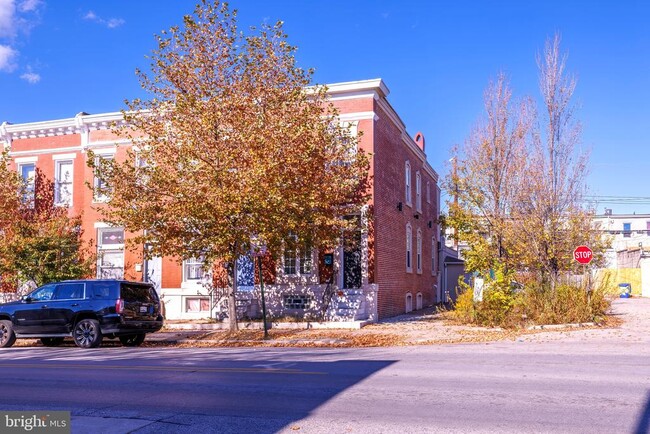 Foto del edificio - 2942 E Fayette St