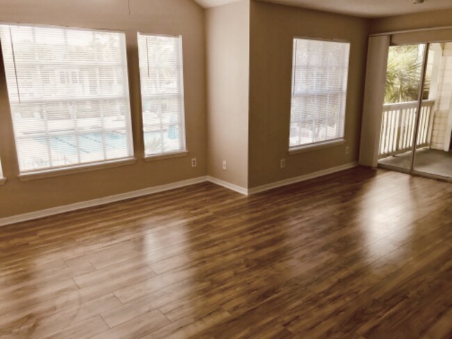 Foto del edificio - 1055 S Hiawassee Rd