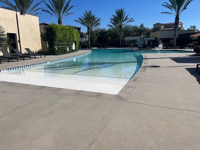 Foto del edificio - 520 Serrano Summit Dr