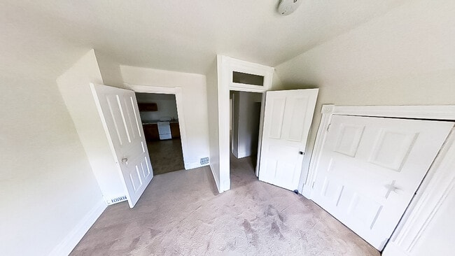 Building Photo - 8 S Normal St