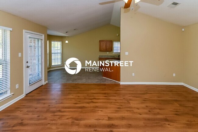 Building Photo - 3 Bedroom Pet-Friendly Home in Southaven, MS with Main Street Renewal