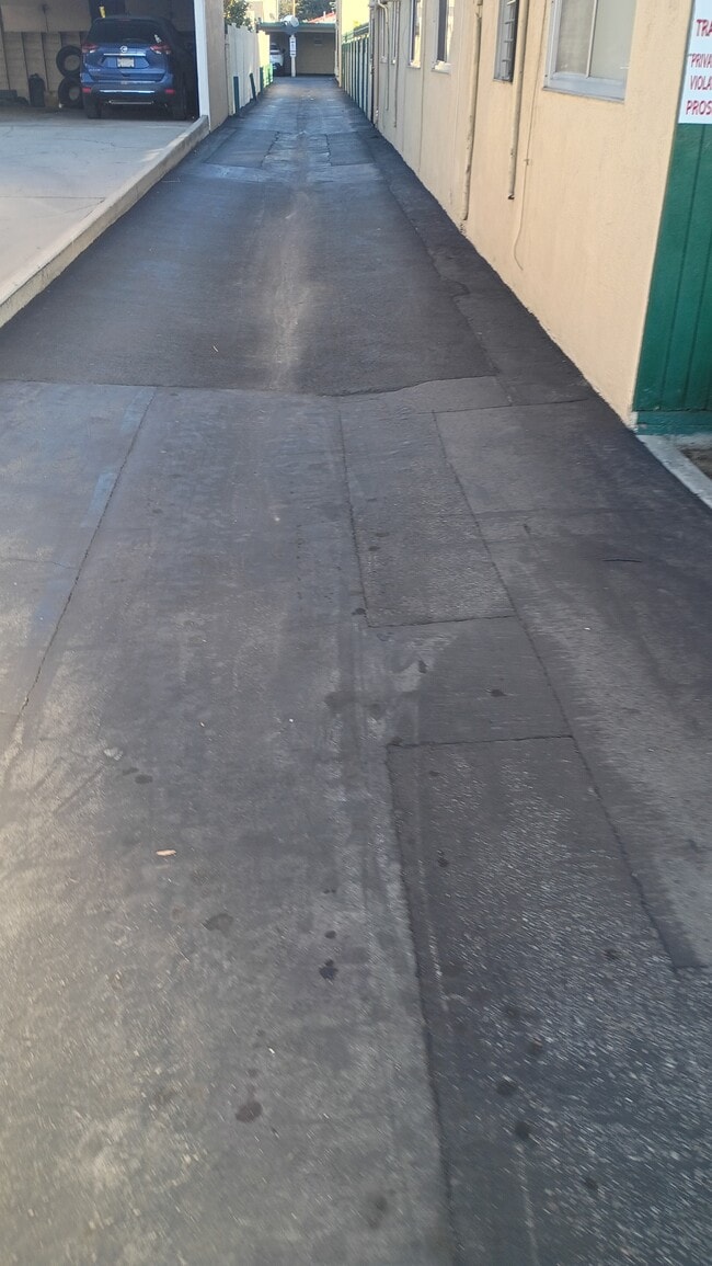 Building Photo - Alethea Apartments