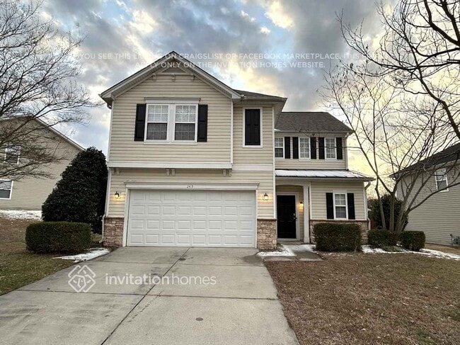 Building Photo - 2415 Harwood Hills Ln