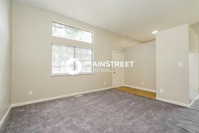 Photo - 3 Bedroom Pet-Friendly Home in Indianapolis, IN with Main Street Renewal
