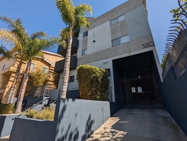 Foto del edificio - 520 N Virgil Ave