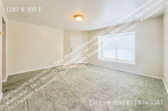 Foto del edificio - 1187 N 900 E