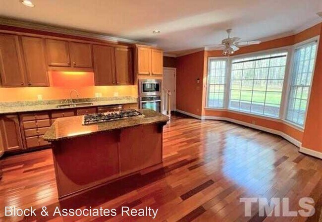 Building Photo - 4 br, 2.5 bath House - 2616 Southwinds Run
