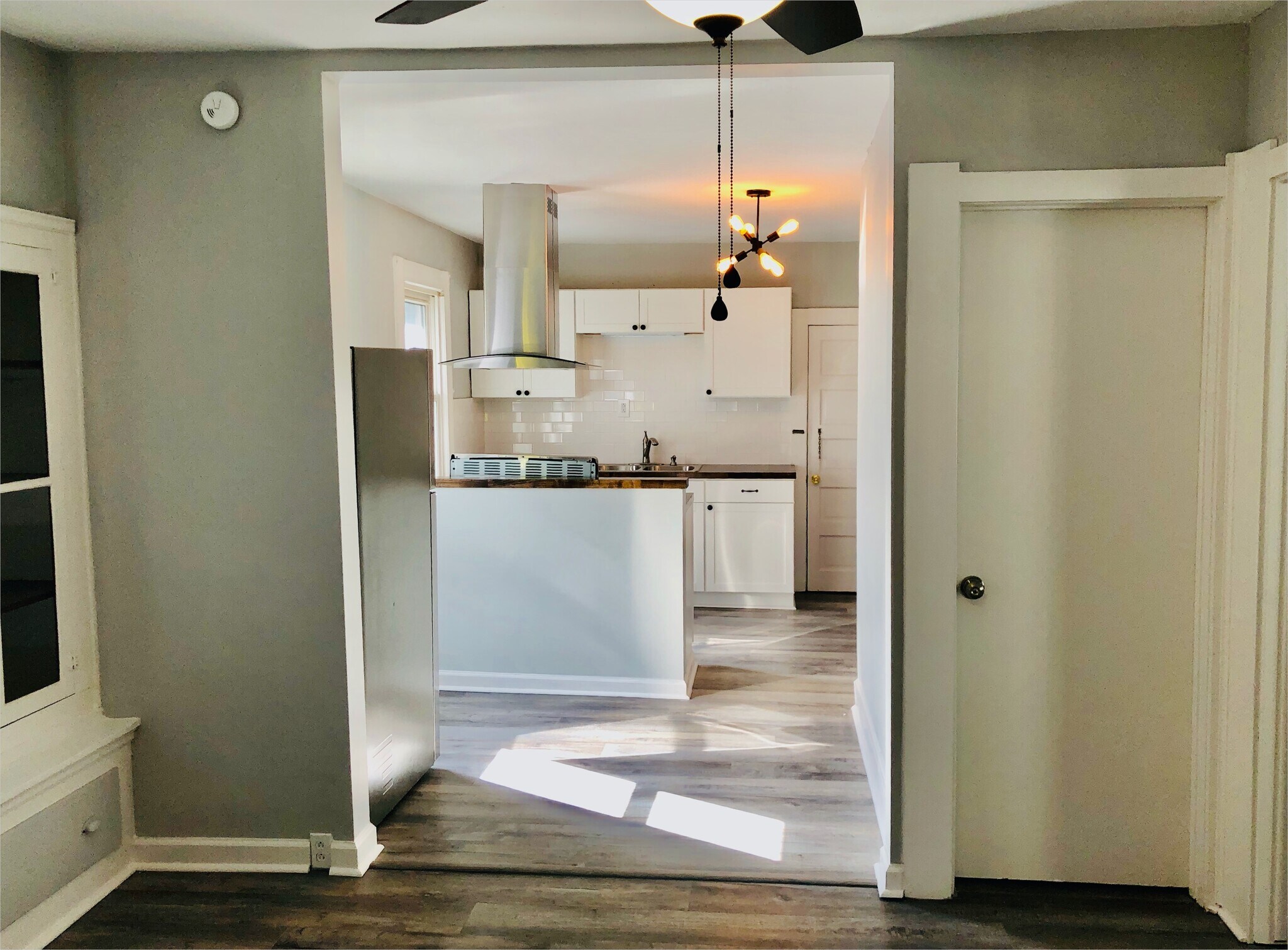 2410 W 10th Street Cleveland, OH 44113 – photo 3