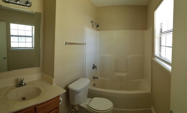 Foto del edificio - 532 Todd St